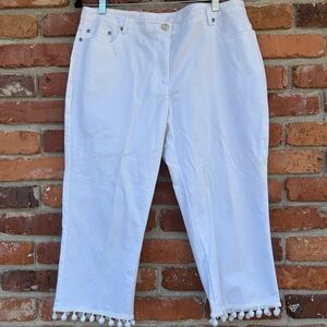 Ruby Rd Pom Pom Cropped White Pants 14P